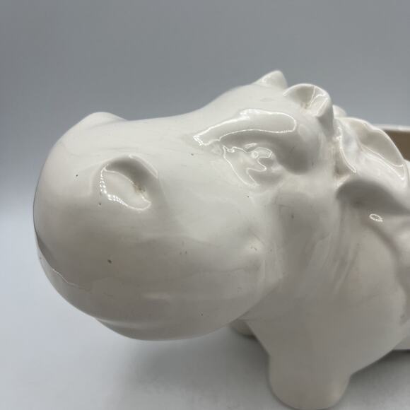 Large Vintage White Hippo Planter 70s Whittier Potteries 122 Los Angelos CA 1975 - Picture 2 of 9